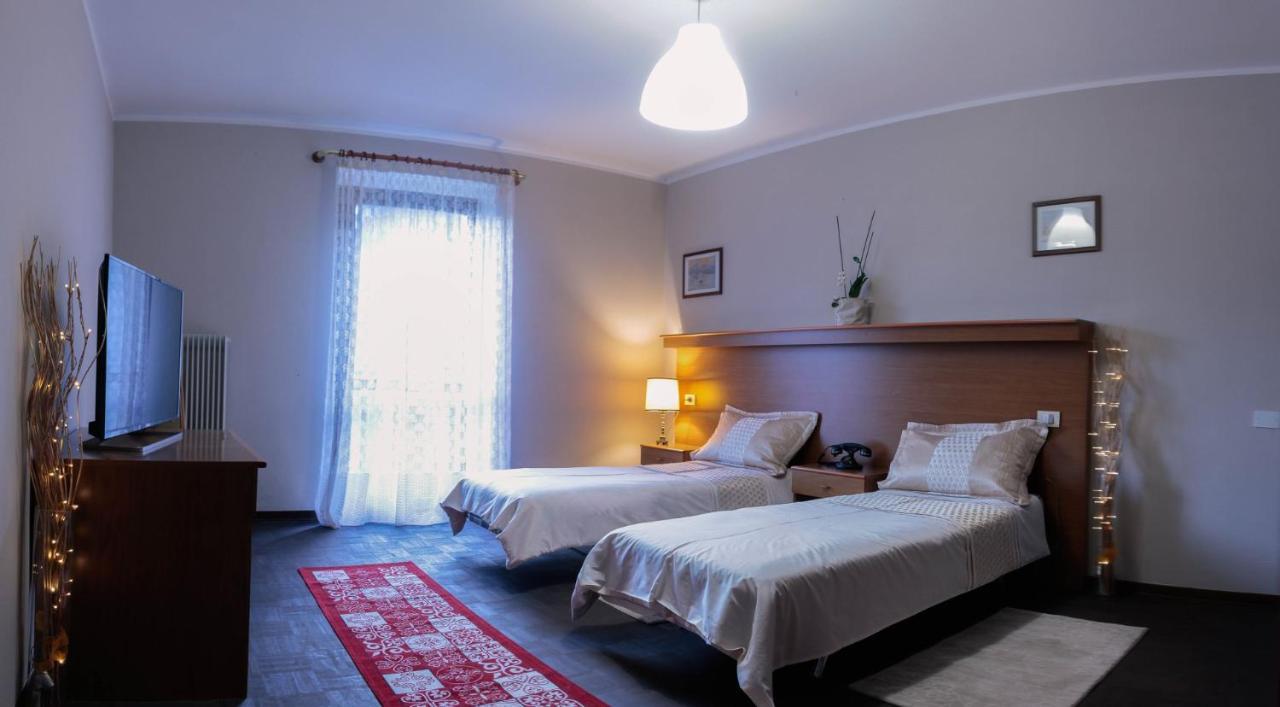 Villa Corona Tenno Exteriör bild
